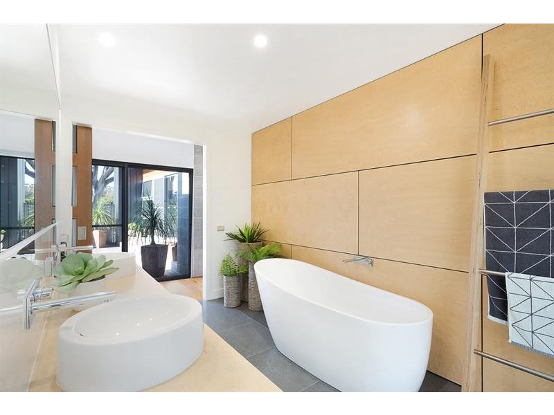 3a Collins St, Merimbula NSW 2548