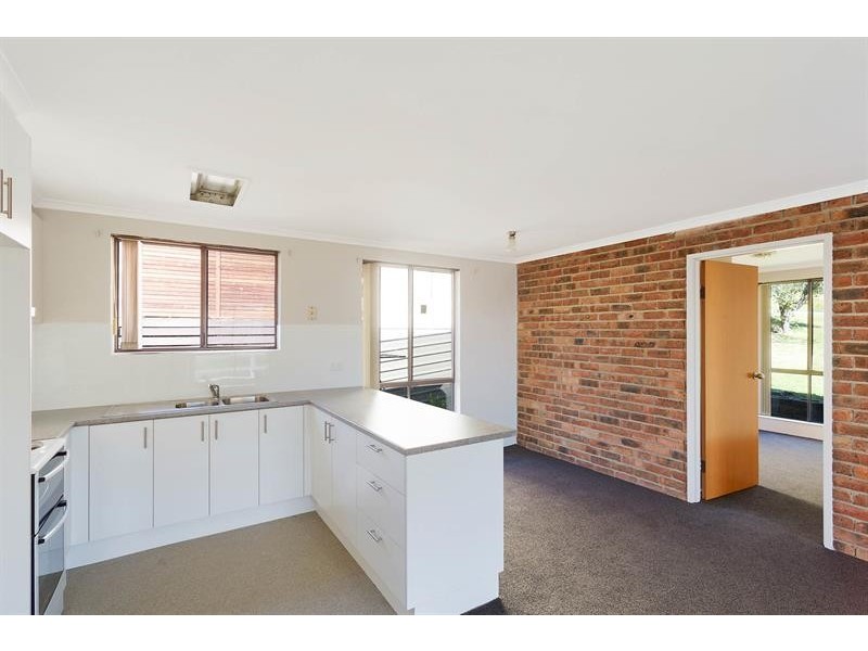 1/3 Philip St, Wolumla NSW 2550