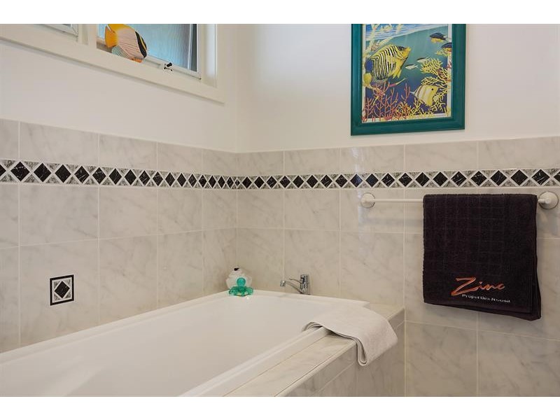 8 Hill St, Merimbula NSW 2548