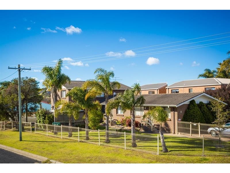 2 Cameron St, Merimbula NSW 2548