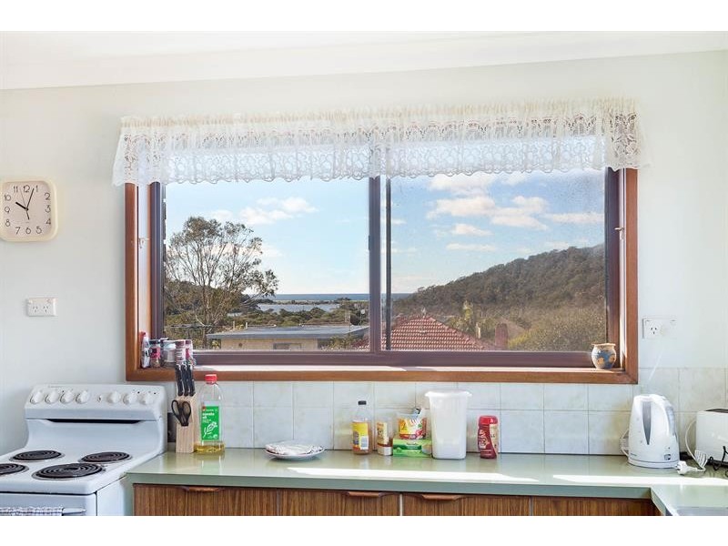 2 Cameron St, Merimbula NSW 2548
