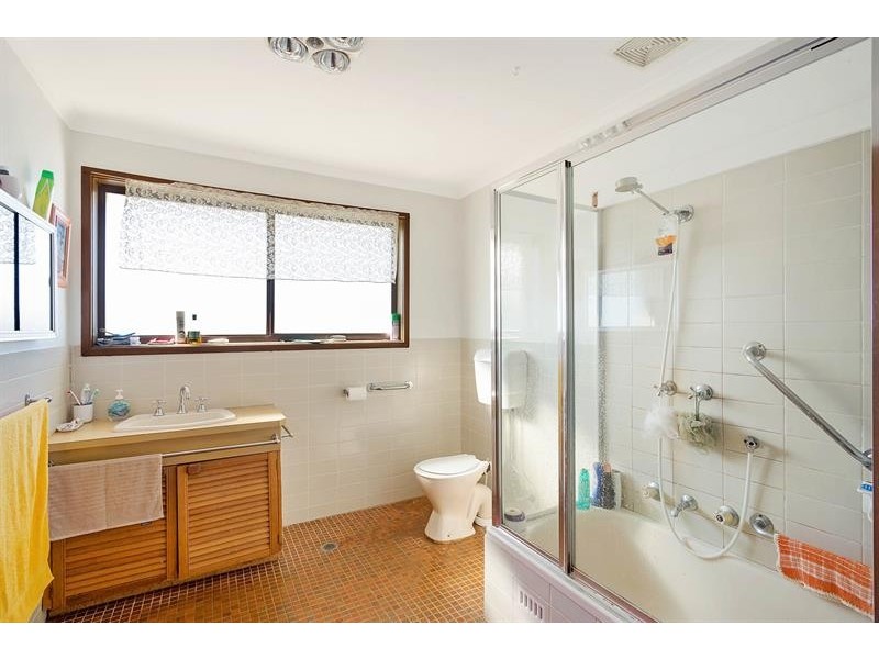 2 Cameron St, Merimbula NSW 2548
