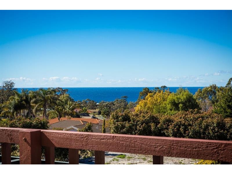 23 Golf  Cct, Tura Beach NSW 2548