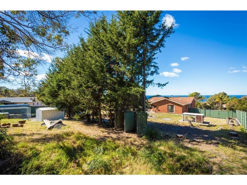 23 Golf  Cct, Tura Beach NSW 2548