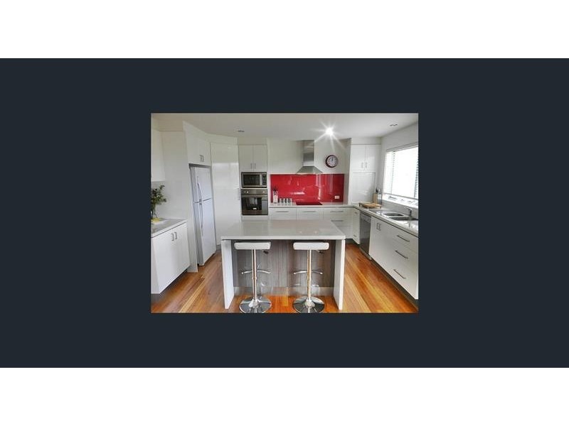 4B Elizabeth  Pde, Tura Beach NSW 2548