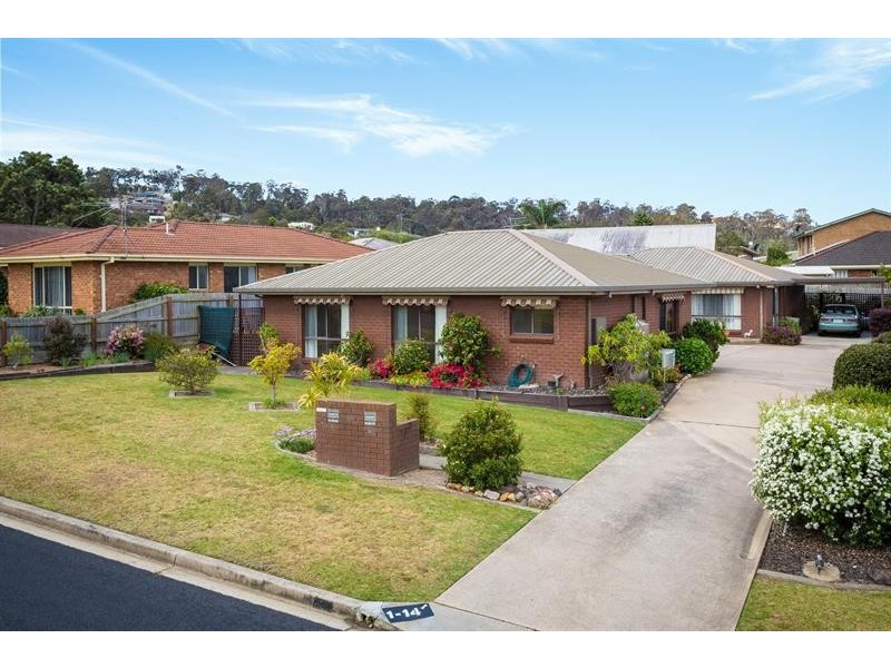 1/14 Yarrawood Ave, Merimbula NSW 2548