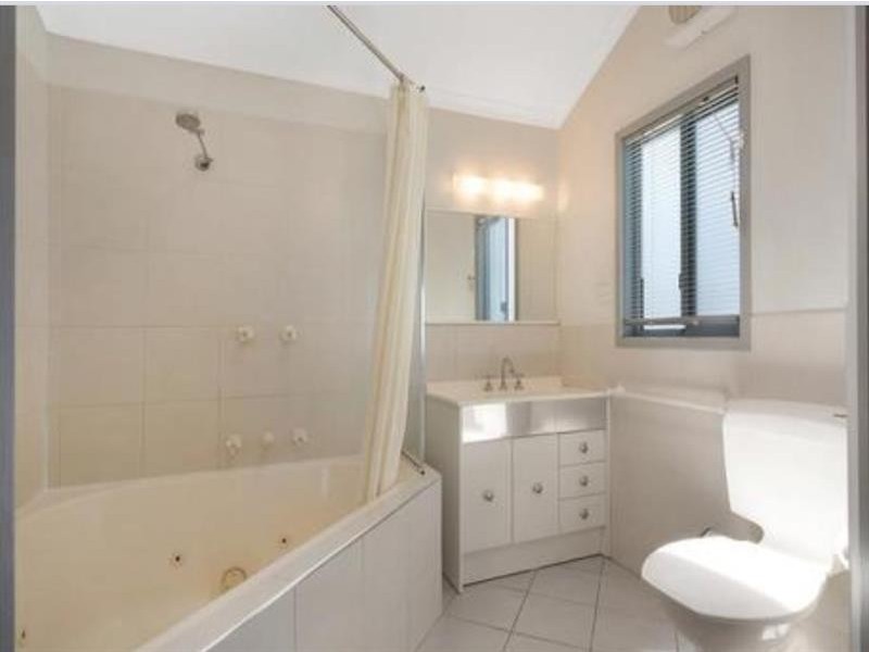 8/57-59 Berrambool Drive, Merimbula NSW 2548