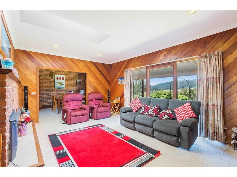 19 East Cochranes Rd, South Wolumla NSW 2550