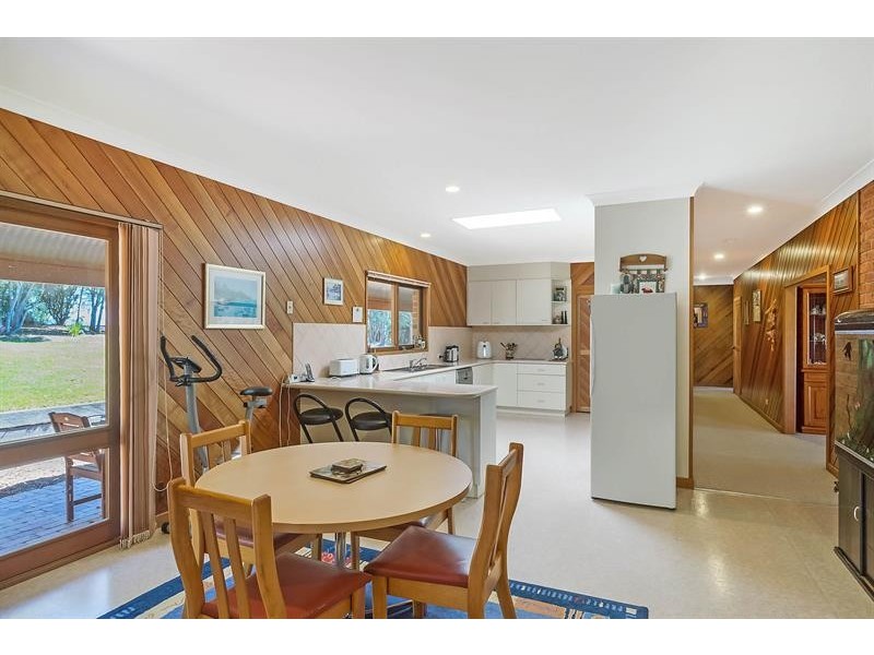 19 East Cochranes Rd, South Wolumla NSW 2550