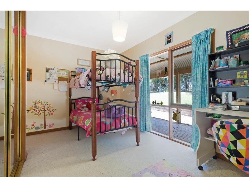 19 East Cochranes Rd, South Wolumla NSW 2550