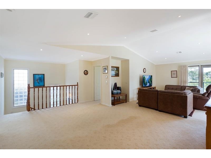 10a Lakeview Ave, Merimbula NSW 2548