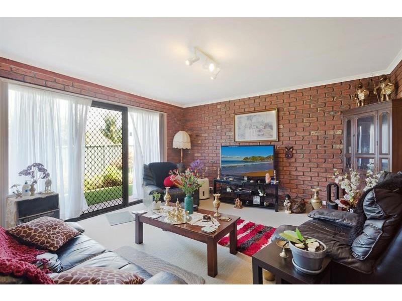 2/23 Yarrawood Ave, Merimbula NSW 2548