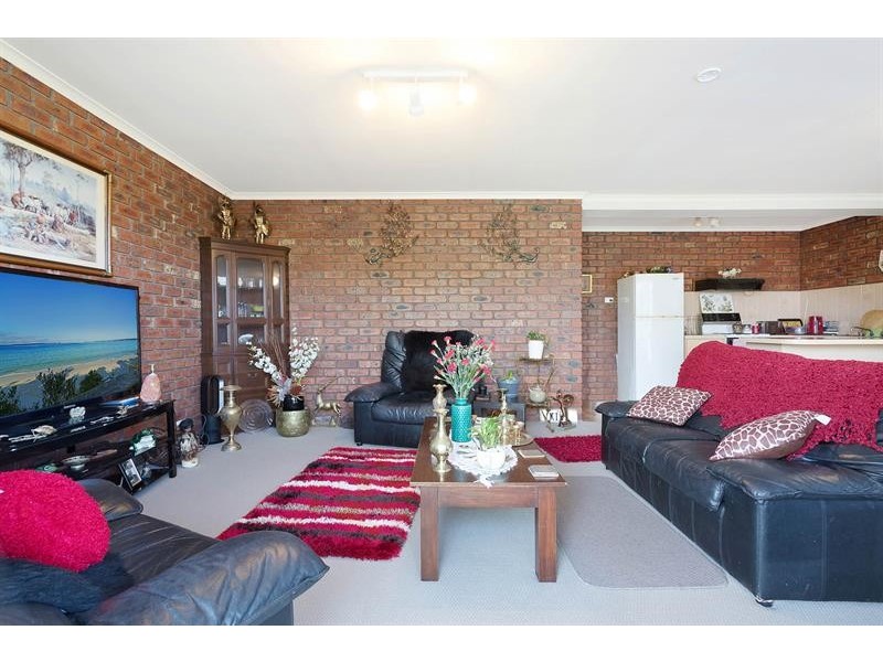 2/23 Yarrawood Ave, Merimbula NSW 2548