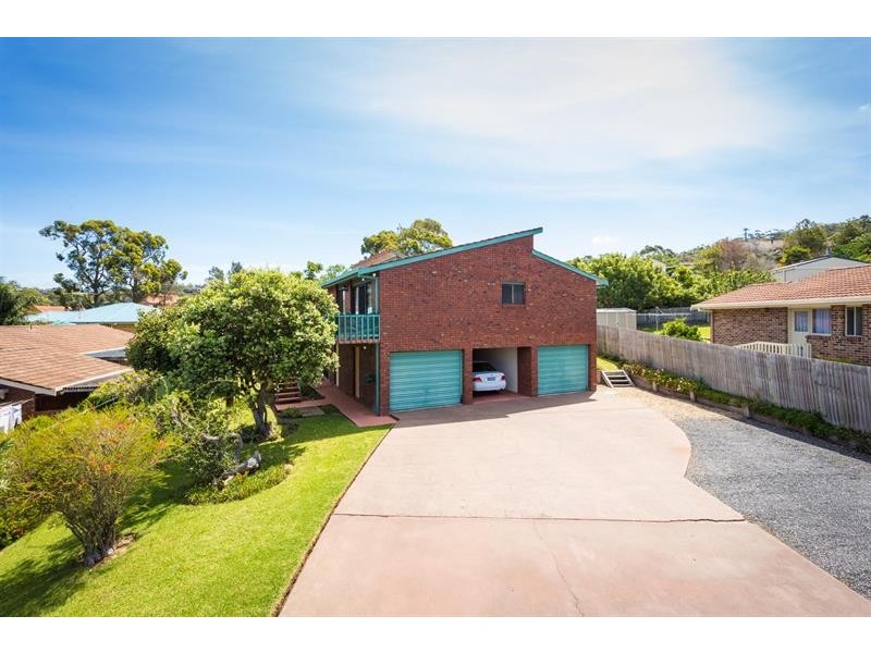2/23 Yarrawood Ave, Merimbula NSW 2548