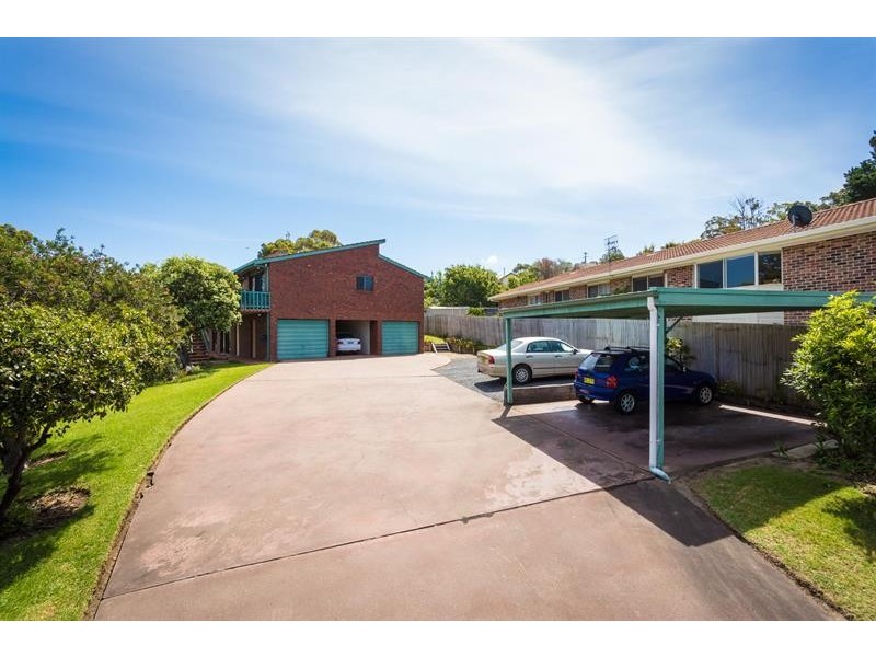 2/23 Yarrawood Ave, Merimbula NSW 2548