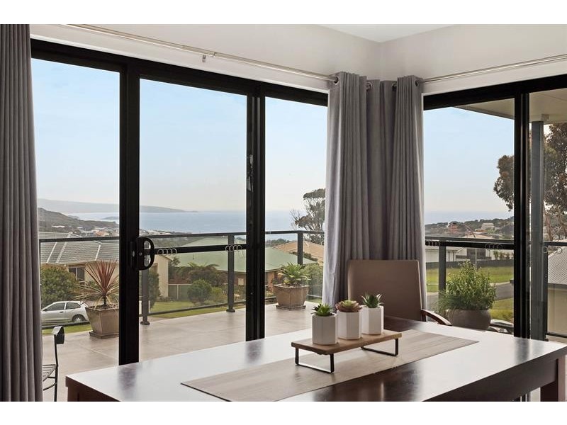 26 The Dress Circle, Tura Beach NSW 2548