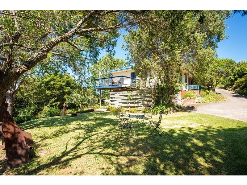 15 Illawong  Hts, Merimbula NSW 2548