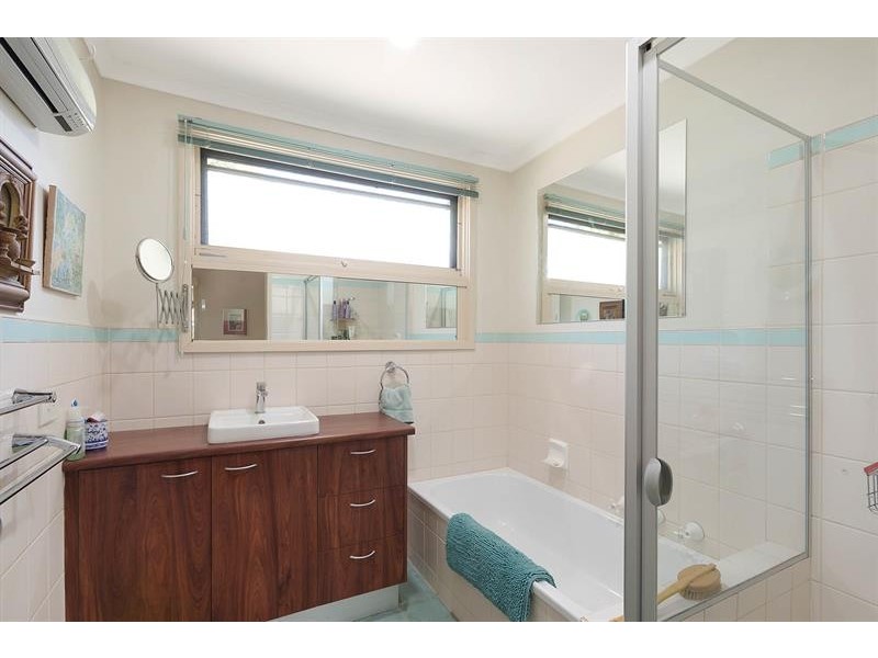 15 Illawong  Hts, Merimbula NSW 2548