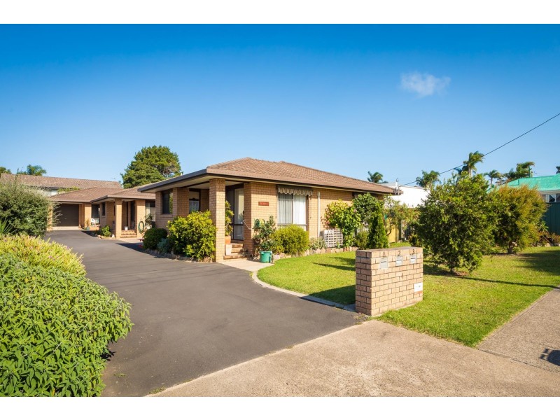 1/4 Sapphire Coast Dr, Merimbula NSW 2548