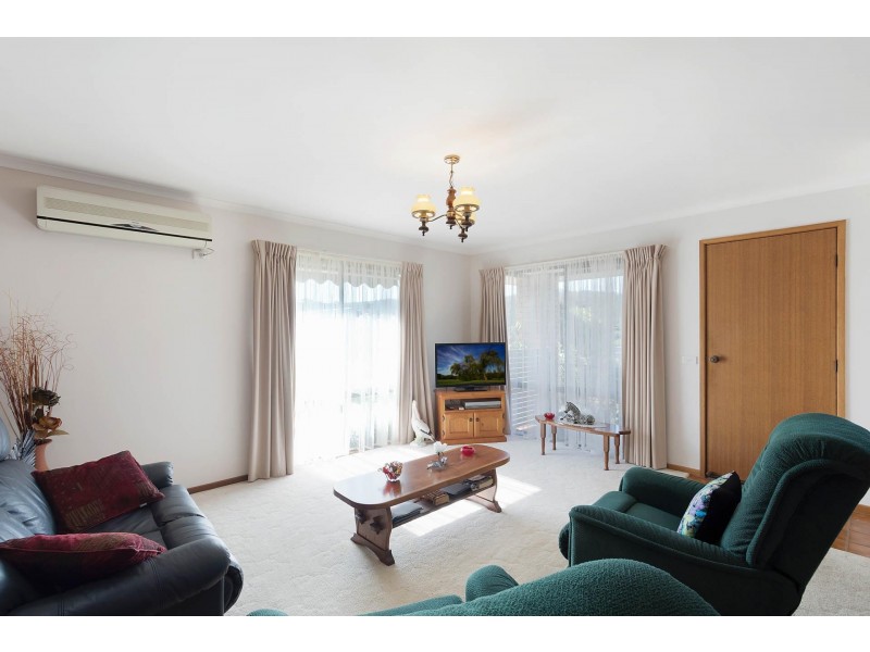 1/4 Sapphire Coast Dr, Merimbula NSW 2548