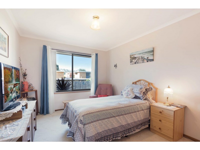 1/4 Sapphire Coast Dr, Merimbula NSW 2548