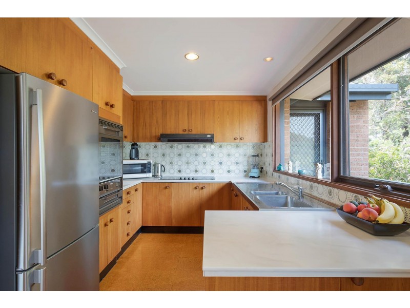 71 Surf  Cir, Tura Beach NSW 2548