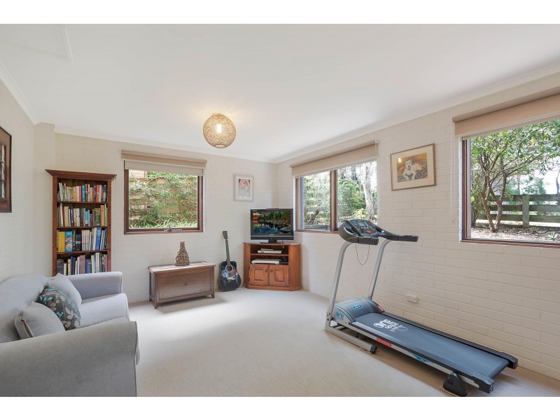 71 Surf  Cir, Tura Beach NSW 2548
