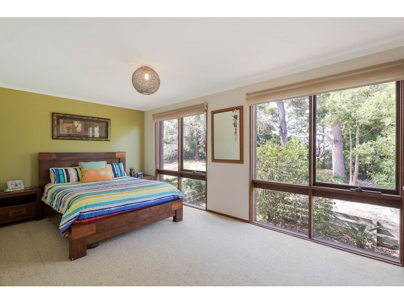 71 Surf  Cir, Tura Beach NSW 2548