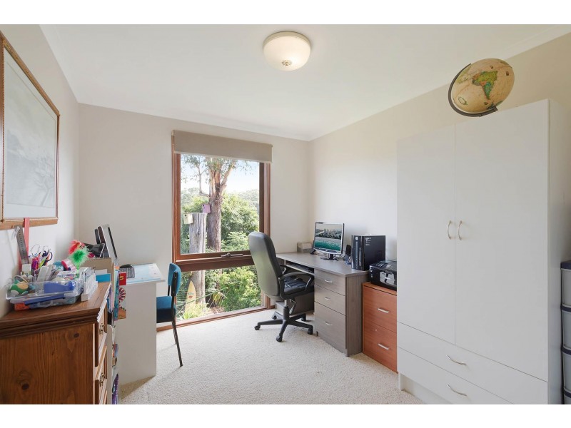 71 Surf  Cir, Tura Beach NSW 2548