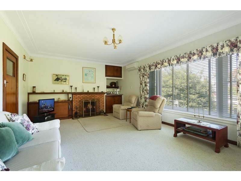 8 Cameron  Street, Merimbula NSW 2548