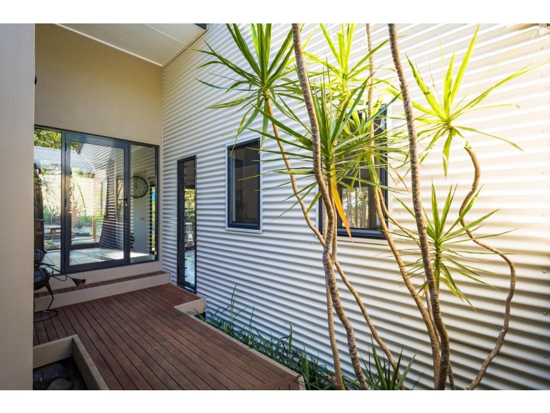 348 Sapphire Coast Drive, Tura Beach NSW 2548