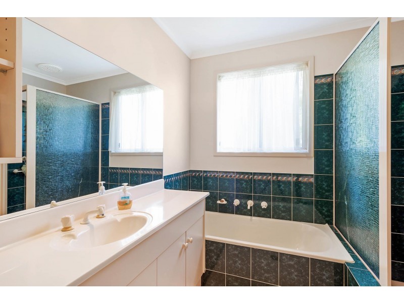 10 Hillmeads Street, Merimbula NSW 2548