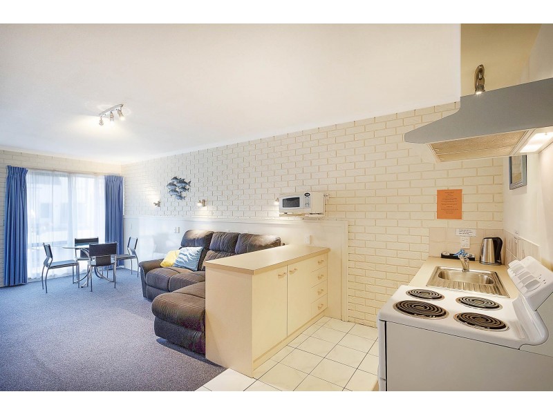 2/1 Dunns  Lane, Merimbula NSW 2548