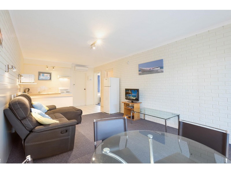 2/1 Dunns  Lane, Merimbula NSW 2548
