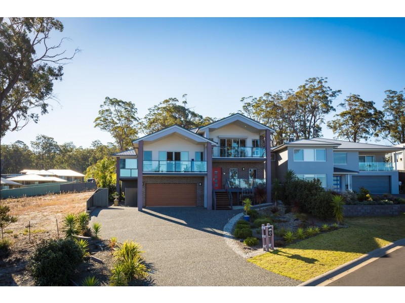 65 The Crest, Merimbula NSW 2548