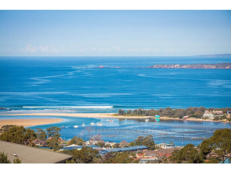 65 The Crest, Merimbula NSW 2548