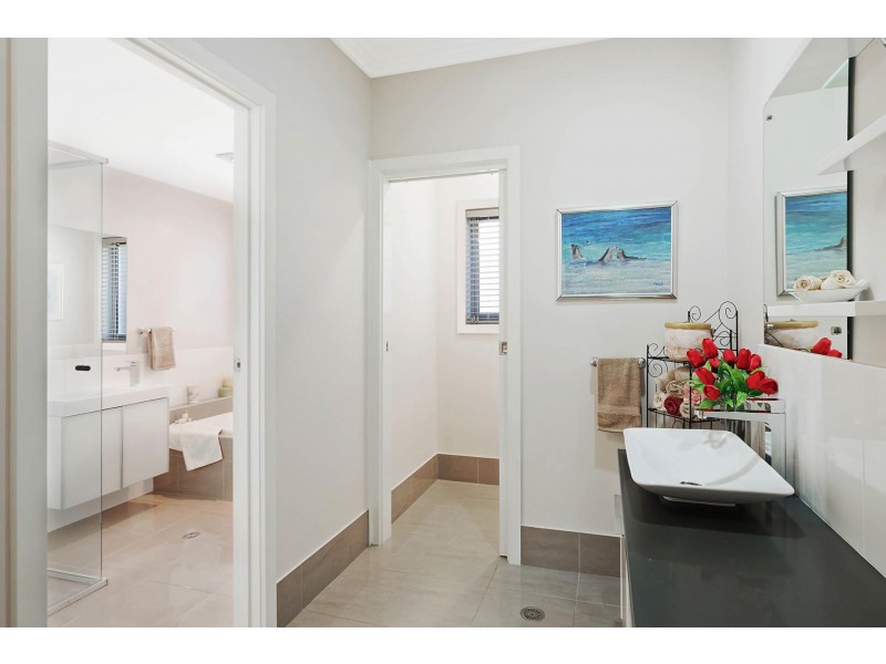 65 The Crest, Merimbula NSW 2548