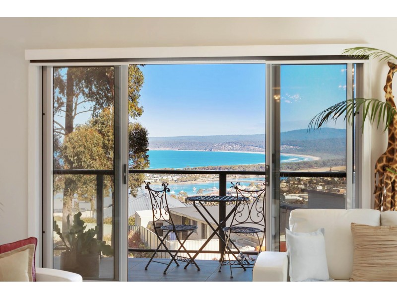 65 The Crest, Merimbula NSW 2548