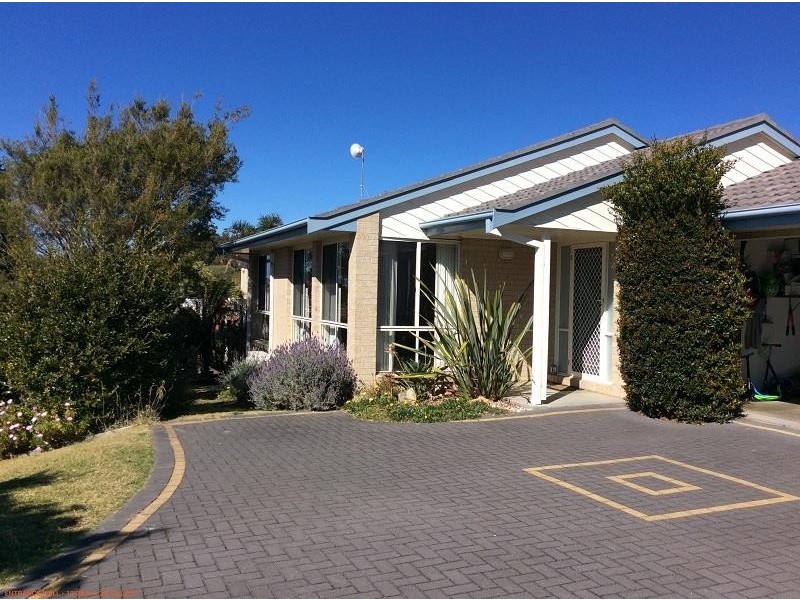 6 Acacia Crescent, Tura Beach NSW 2548