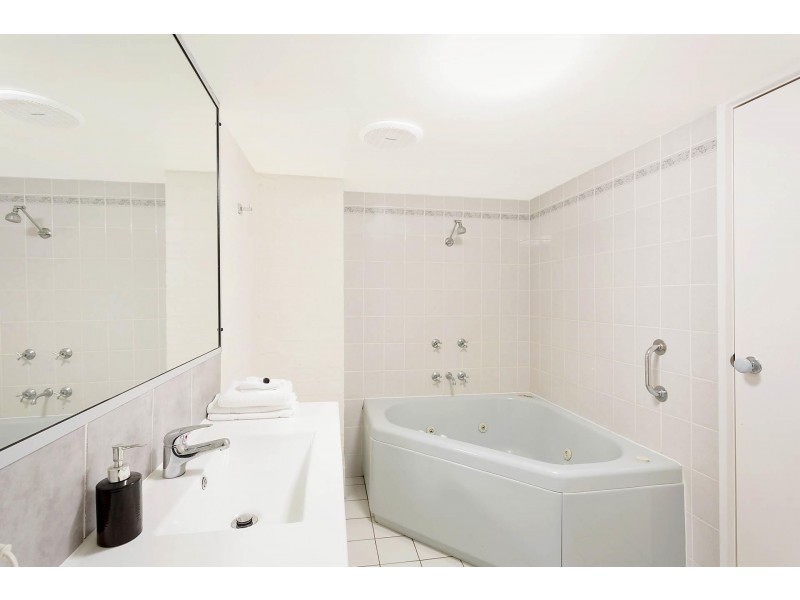 2/61 Ocean  Drive, Merimbula NSW 2548