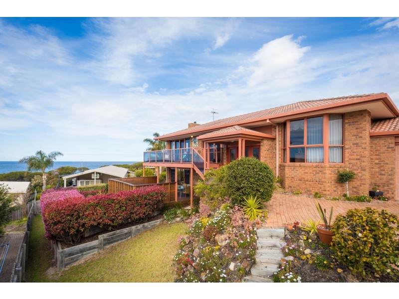 10a Surf Circle, Tura Beach NSW 2548