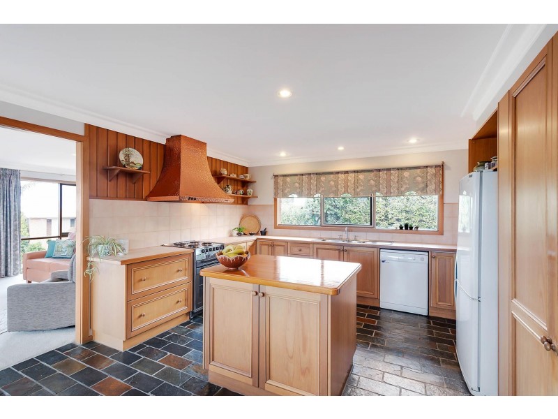 10a Surf Circle, Tura Beach NSW 2548