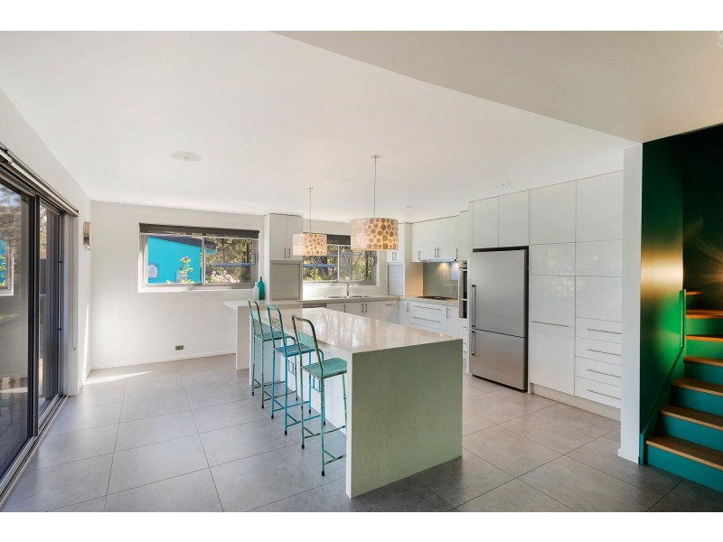 511 Sapphire Coast Drive, Tura Beach NSW 2548