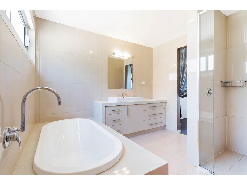 511 Sapphire Coast Drive, Tura Beach NSW 2548