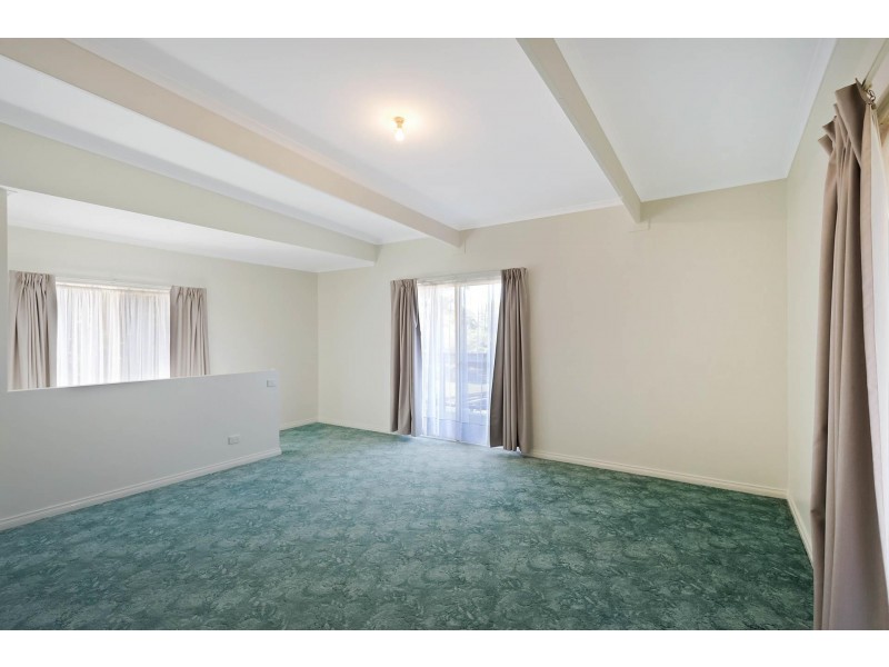 6 Tristania Court, Tura Beach NSW 2548