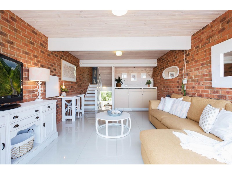 18/1-7 Oceanview Avenue, Merimbula NSW 2548