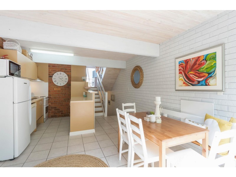 18/1-7 Oceanview Avenue, Merimbula NSW 2548