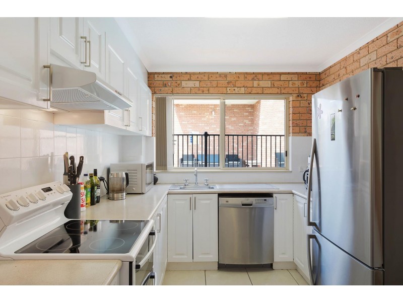 2/27 Ocean Drive, Merimbula NSW 2548