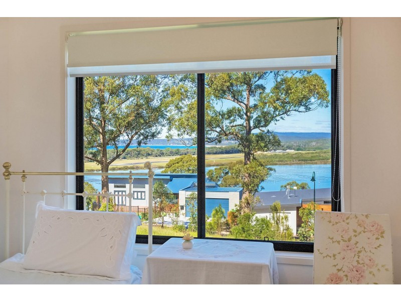 2/16 John  Close, Merimbula NSW 2548