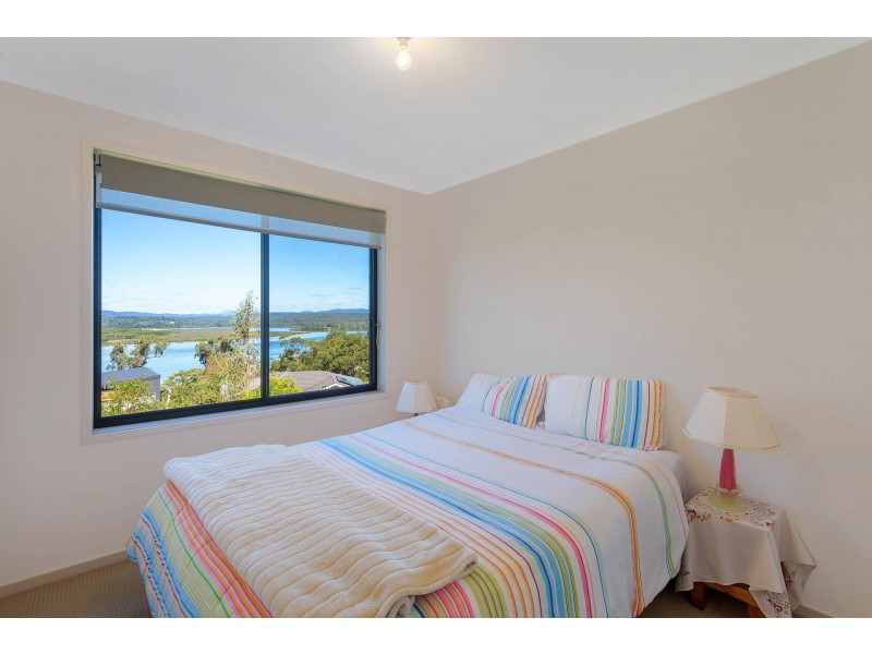 2/16 John  Close, Merimbula NSW 2548